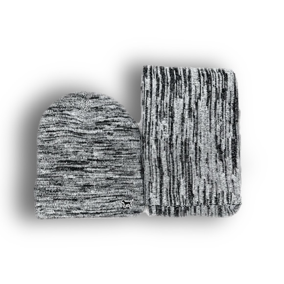 PINK Victoria's Secret Accessories - Victoria’s Secret PINK infinity scarf and Hat